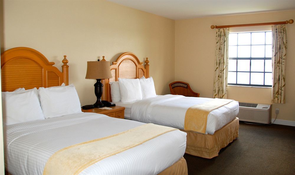 Inn On The Lakes Sebring Bagian luar foto