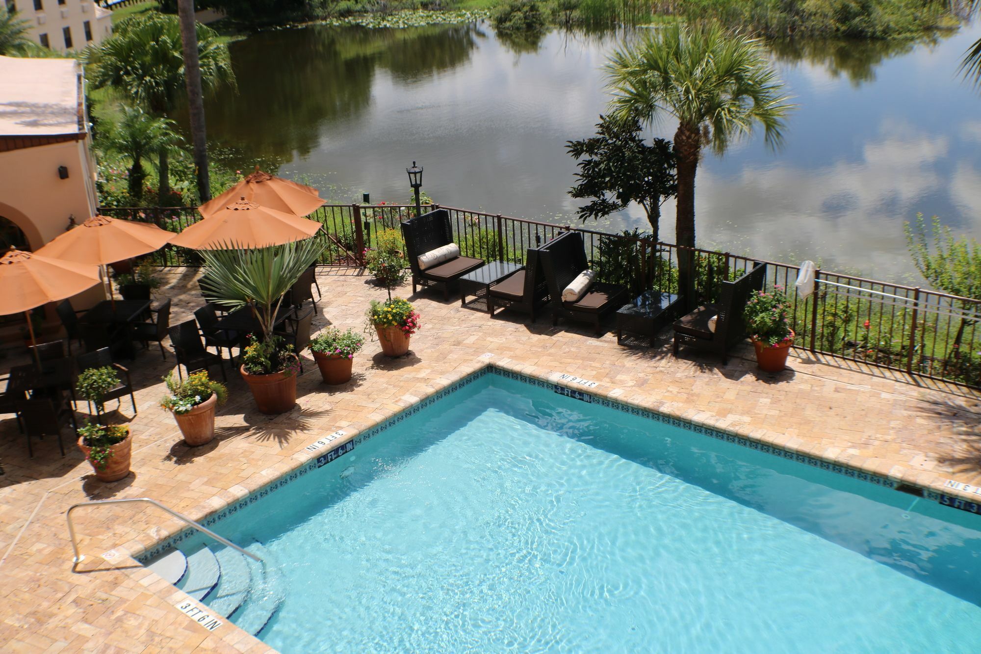 Inn On The Lakes Sebring Bagian luar foto